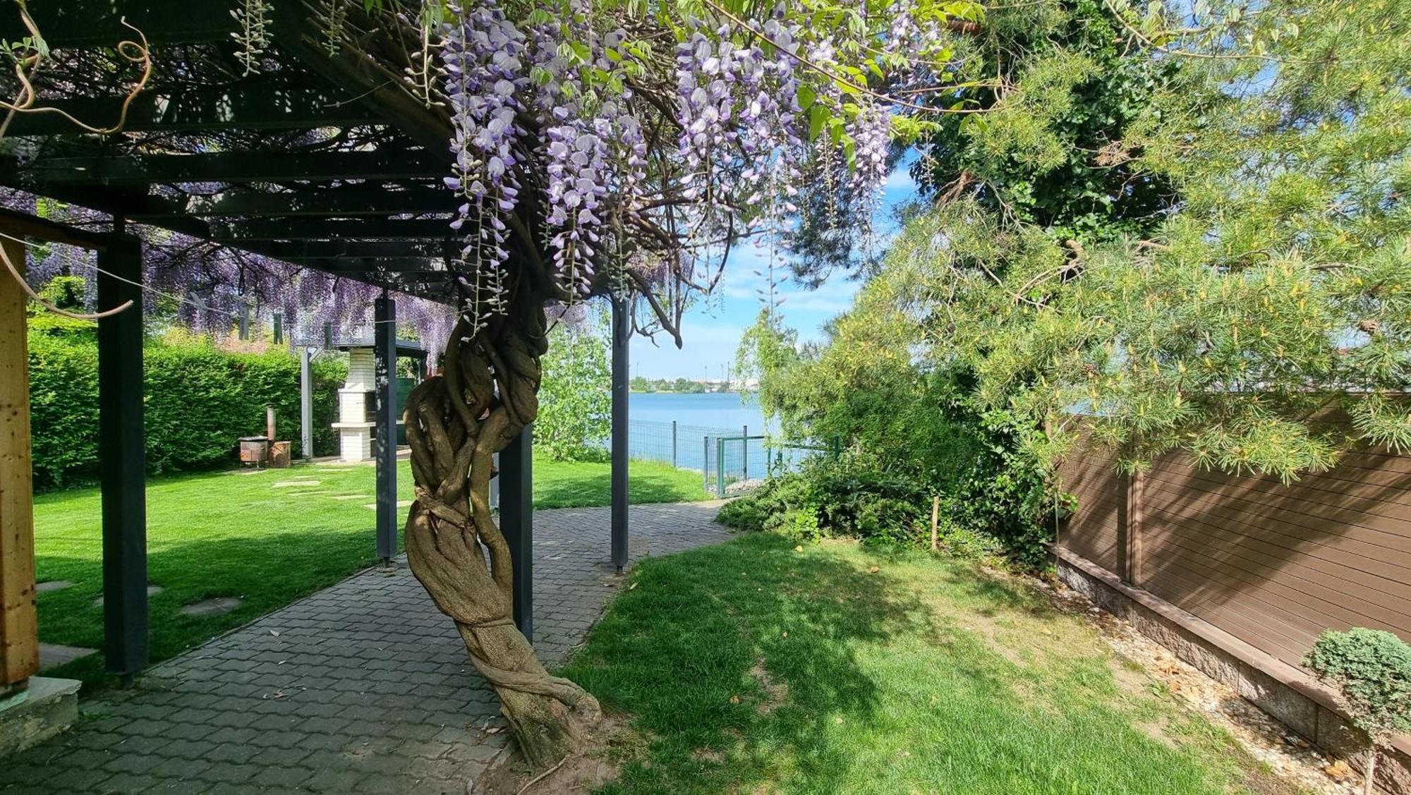 Topsenec-Lakeside Home Exterior foto